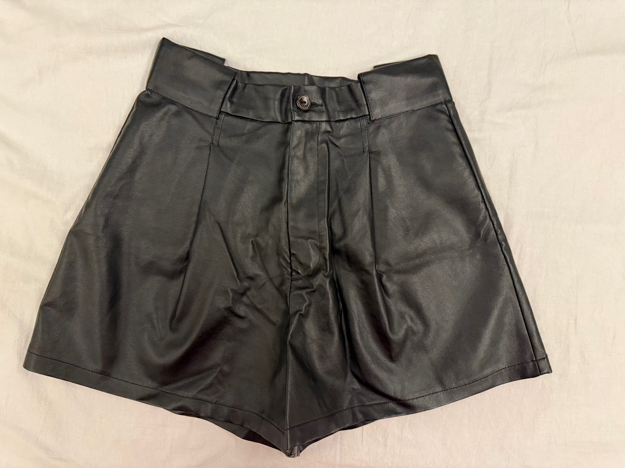Short em PU preto SHEIN — foto 1